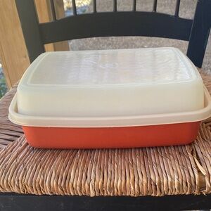 Vintage 80s Tupperware Container